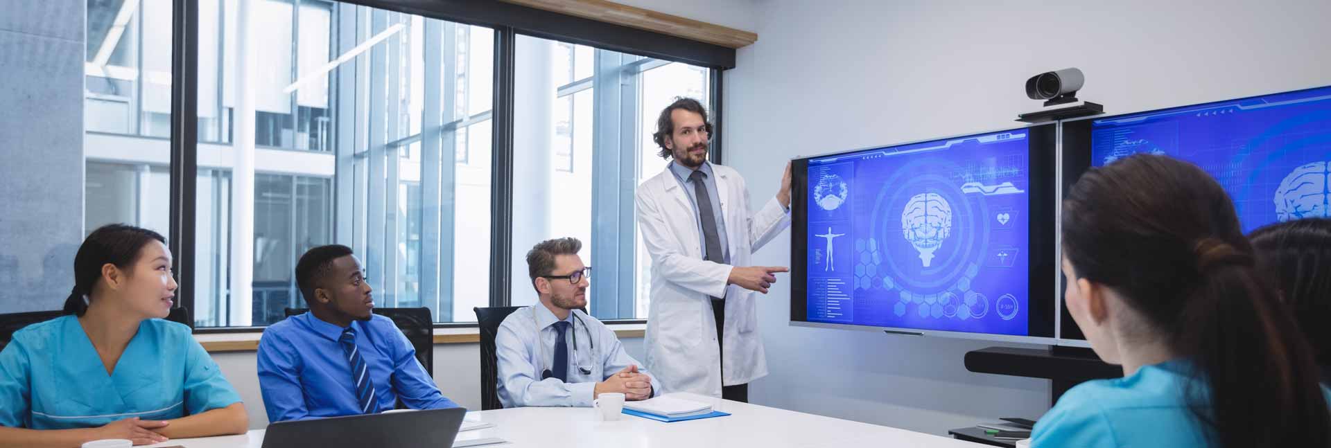 doctor giving presentation team interim doctors