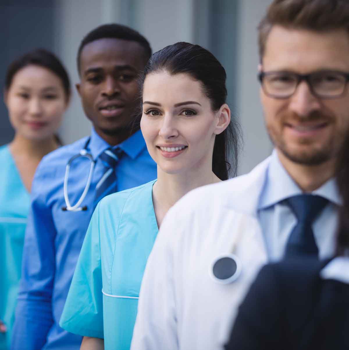 team doctors standing row